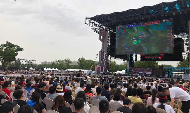 得尊重与铭
